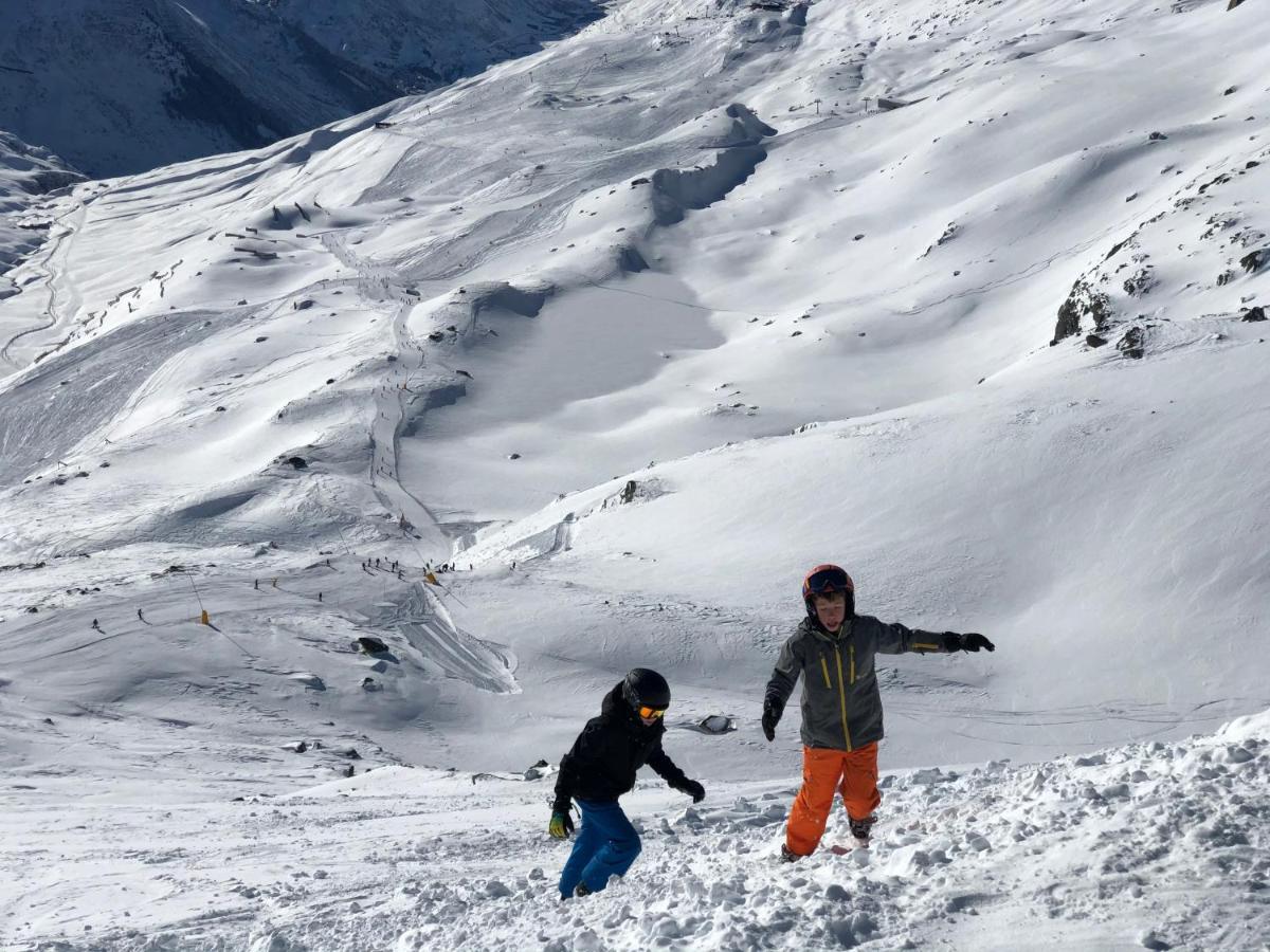 Alpine Haus Apartman Göschenen Kültér fotó