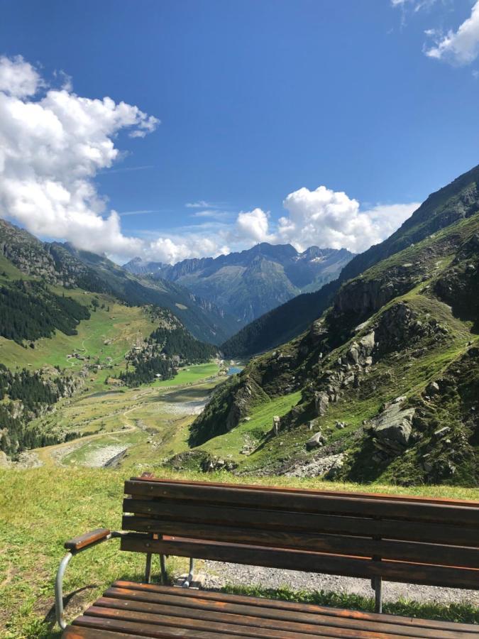 Alpine Haus Apartman Göschenen Kültér fotó